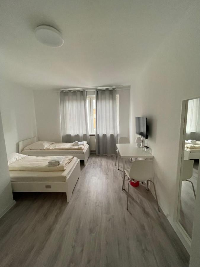 Tyros Hotel Und Gaestehaus Am Weidendamm Hannover Dış mekan fotoğraf